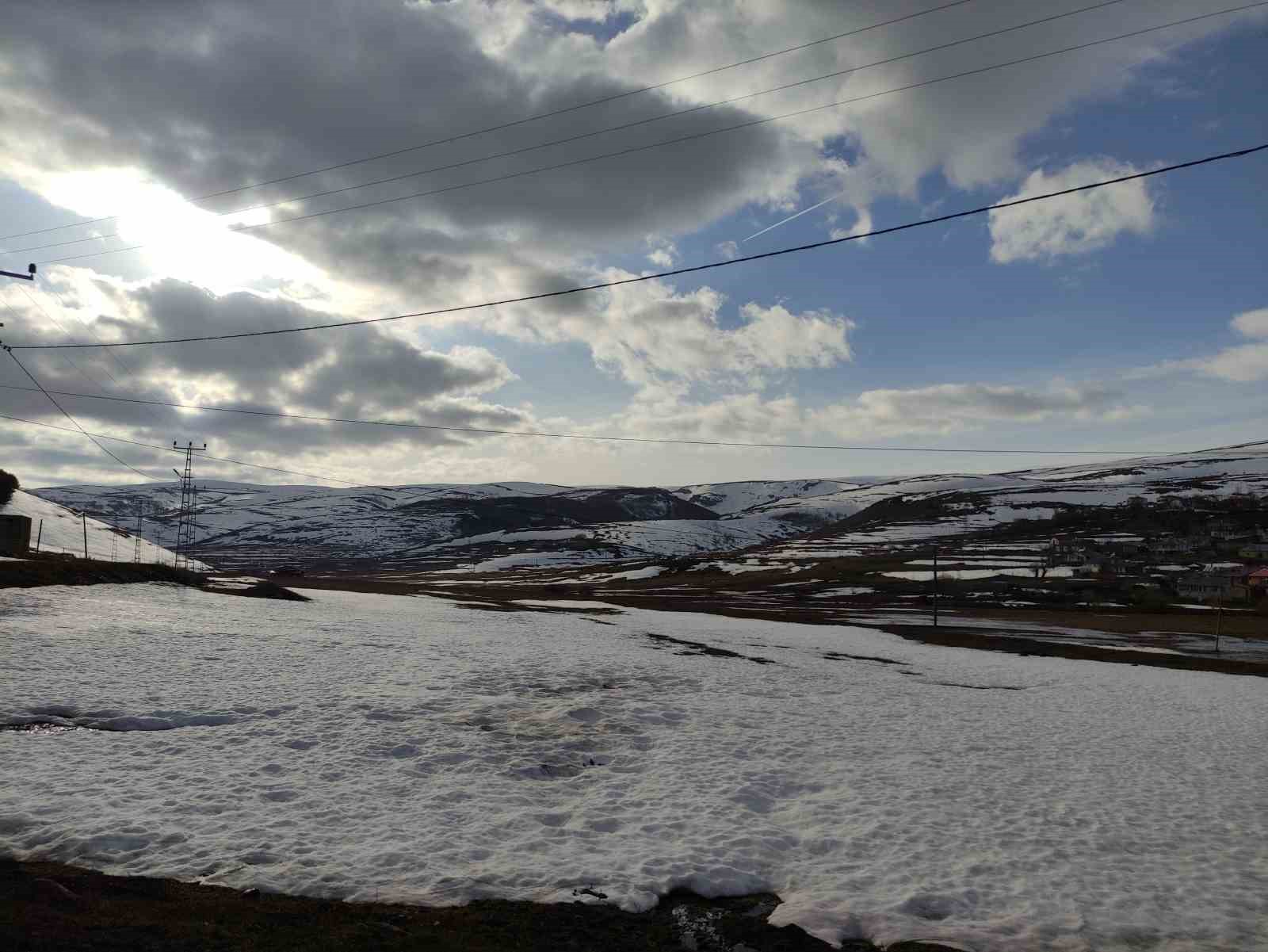 Ardahan’da bahar ve kış bir arada