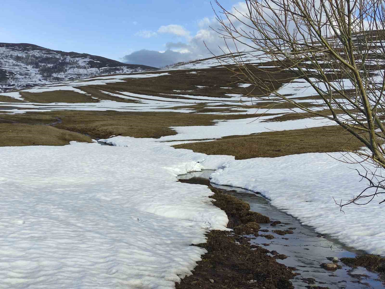 Ardahan’da bahar ve kış bir arada