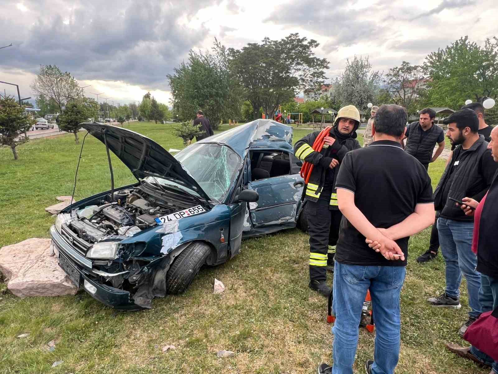 Erzincan’da trafik kazası: 1 yaralı