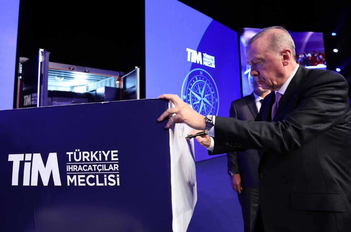 Cumhurbaşkanı Erdoğan’dan ihracatçıya müjde: “Döviz bozdurma zorunluluğunu yüzde 30’a indirdik”
