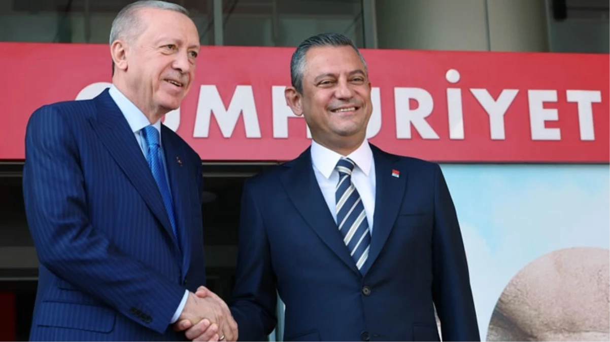 Cumhurbaşkanı Erdoğan'ın bayram mesajında hem yumuşama hem de ekonomi vurgusu var