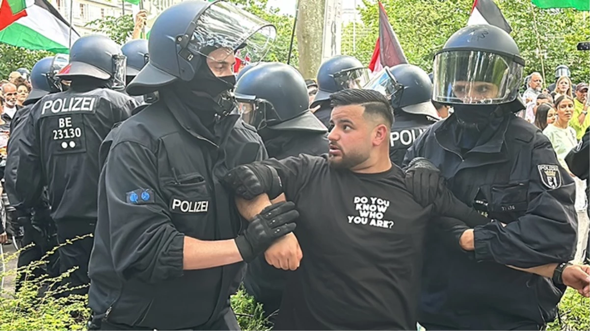 Almanya'da sokaklar alev alev! Göstericilerle polis çatıştı: Çok sayıda gözaltı var