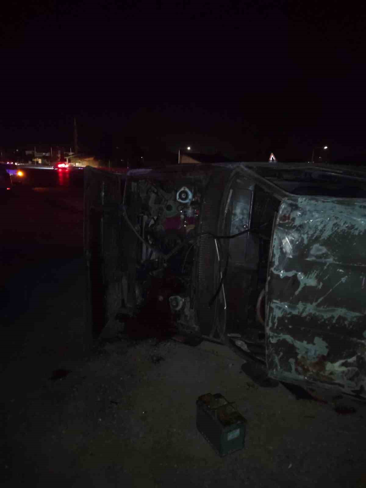 Tatvan’da zincirleme kaza: Ambulans kazaya karıştı