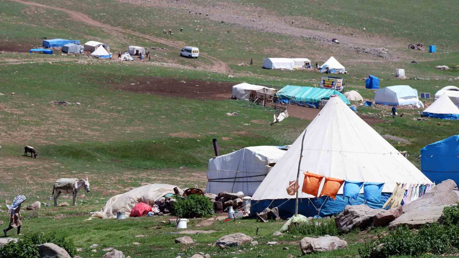 Erzurum’da 3 bin rakımda 3 yüz çadır kurulu