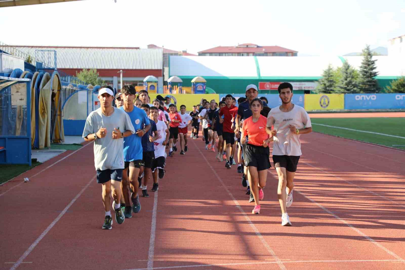 Ağrı Gençlik ve Spor İl Müdürlüğü, yaz boyu 8 bin genci sporla buluşturdu