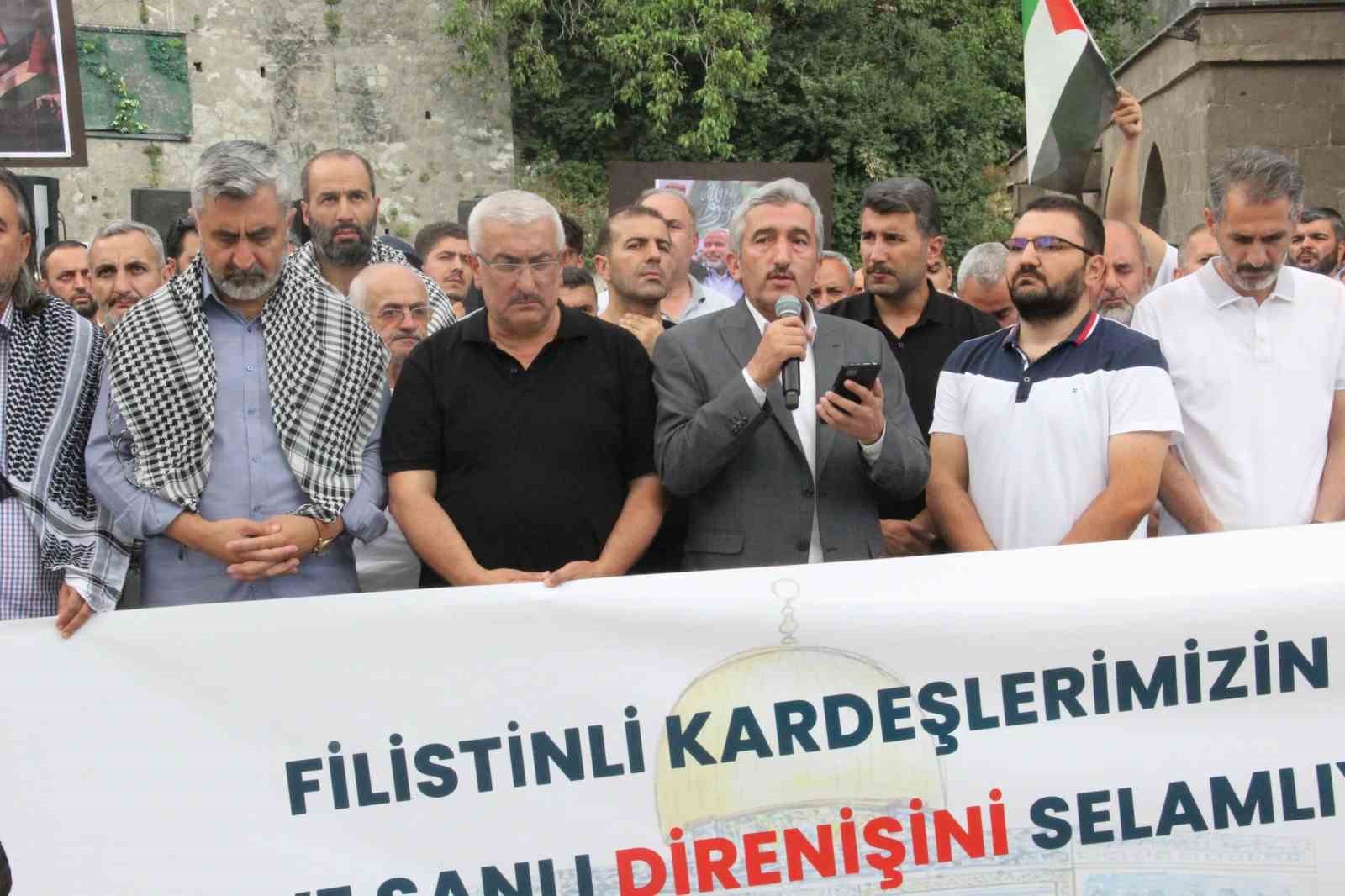 Hamas lideri İsmail Haniye için Bitlis’te gıyabi cenaze namazı kılındı