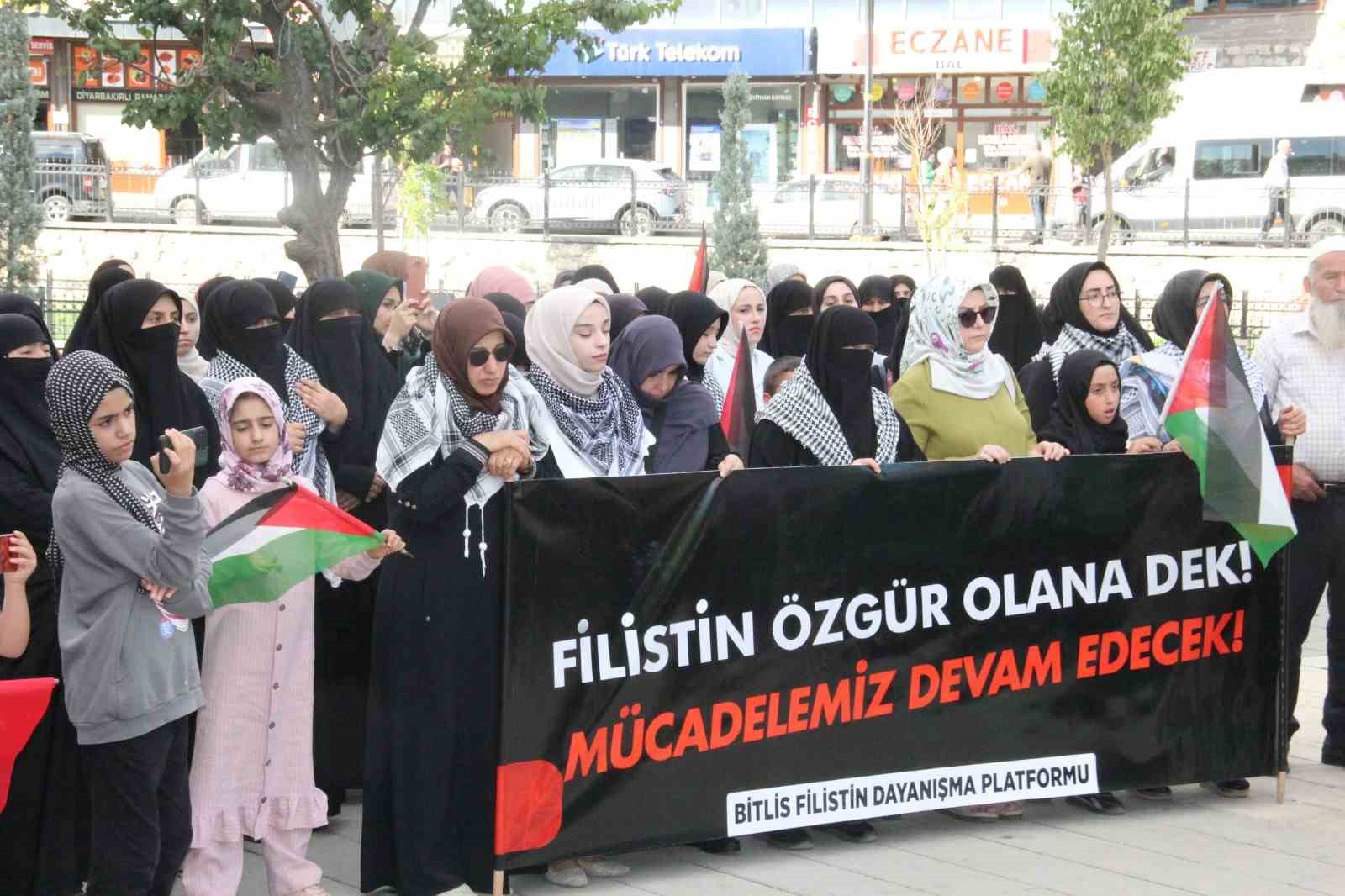 Hamas lideri İsmail Haniye için Bitlis’te gıyabi cenaze namazı kılındı