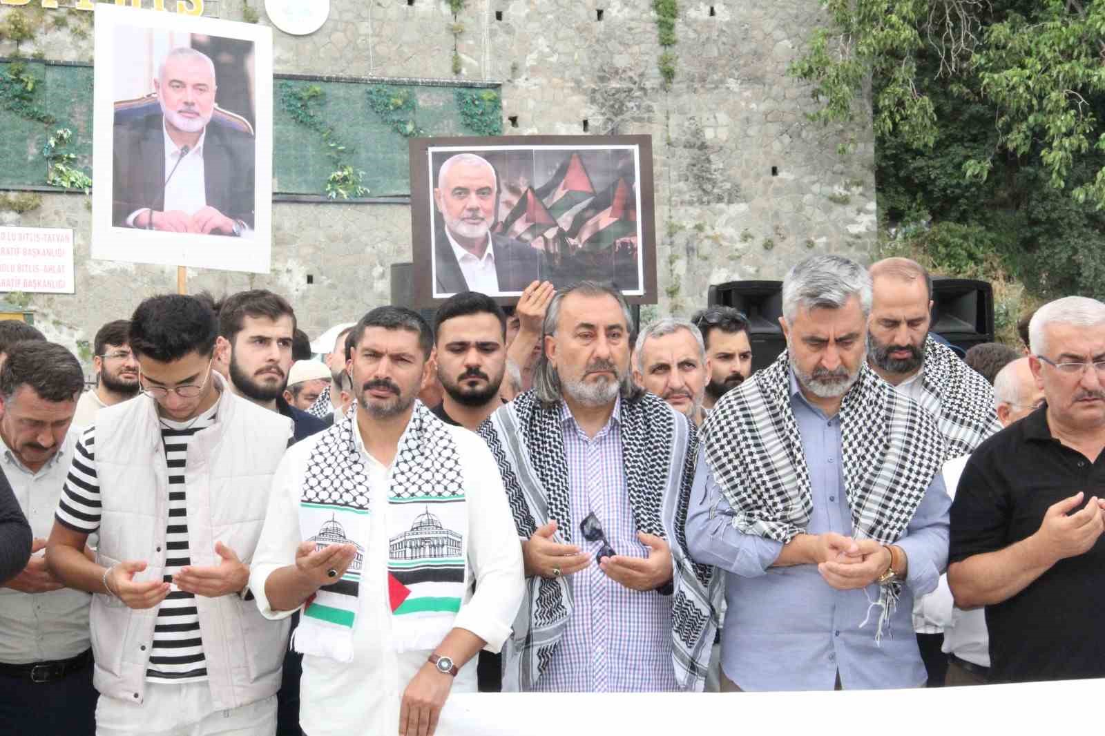 Hamas lideri İsmail Haniye için Bitlis’te gıyabi cenaze namazı kılındı