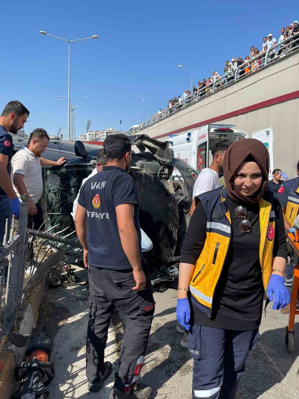 Kontrolden çıkan otomobil takla attı: 3 yaralı