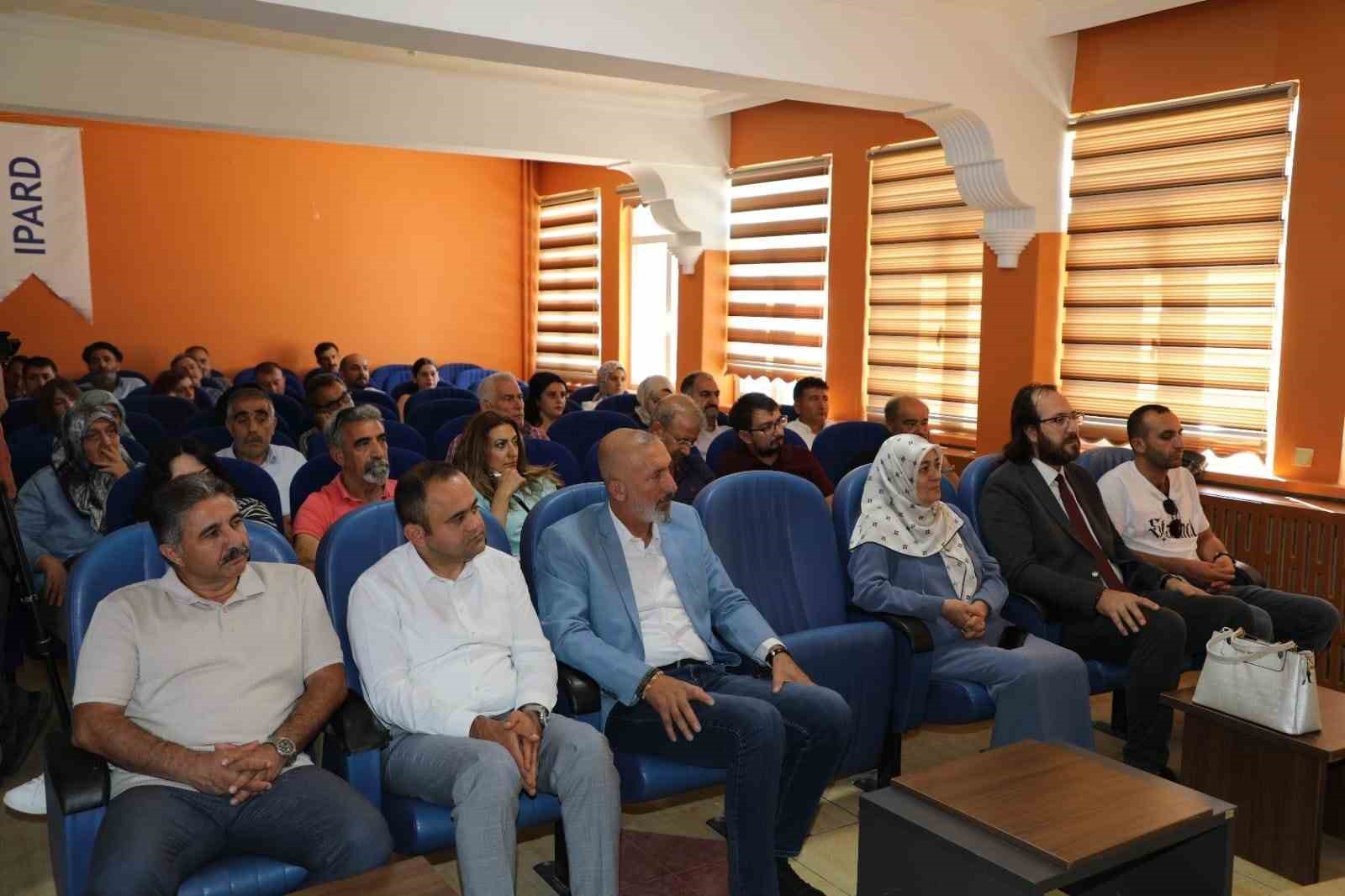 Elazığ’da arıcılık kursları başladı