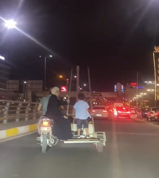 Elazığ’da tehlikeli yolculuk kamerada