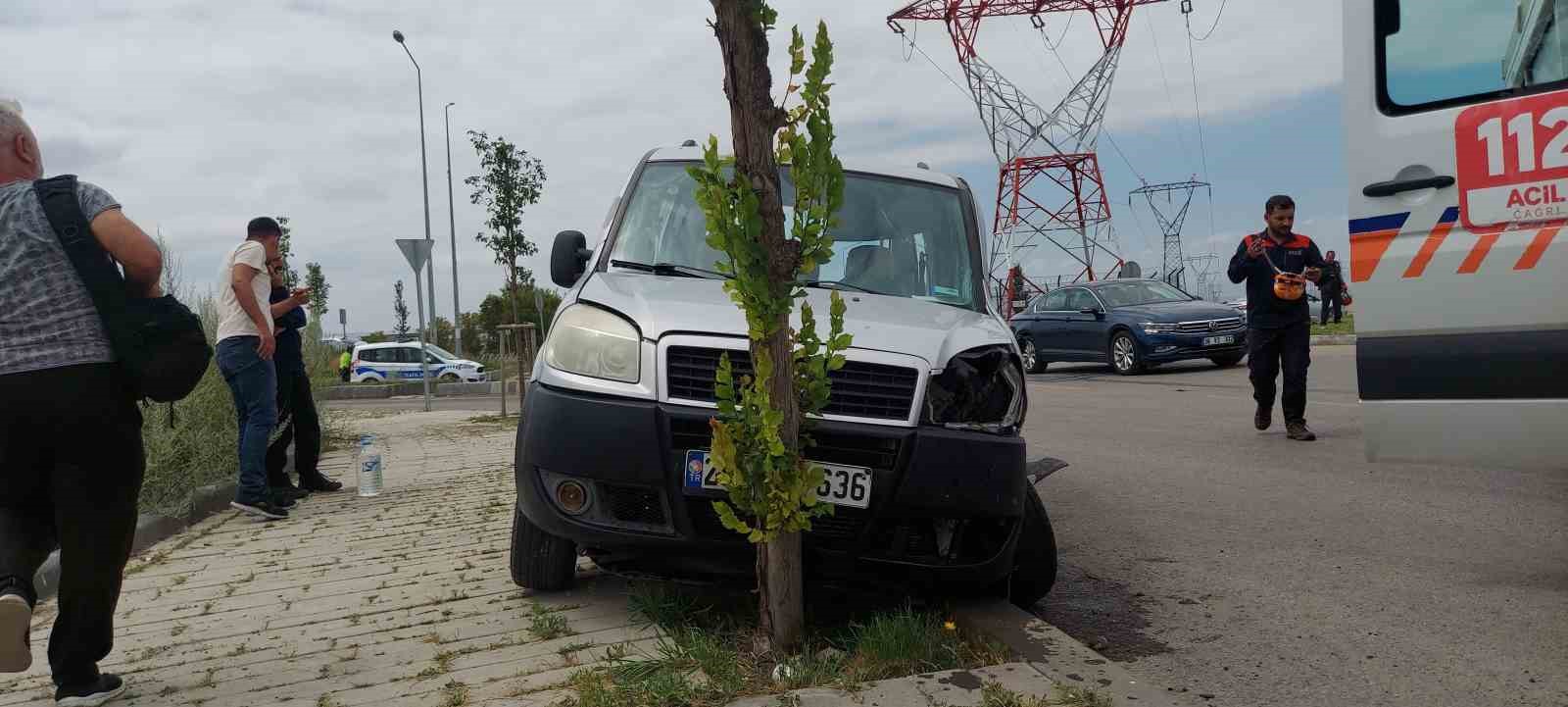 Erzurum’da araçlar kafa kafaya çarpıştı: 9 yaralı