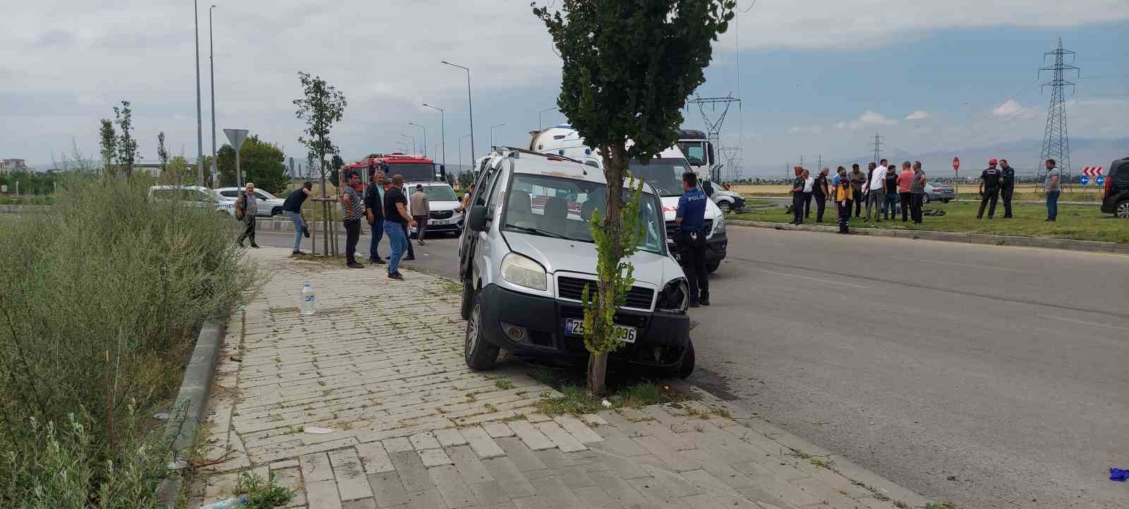 Erzurum’da araçlar kafa kafaya çarpıştı: 9 yaralı