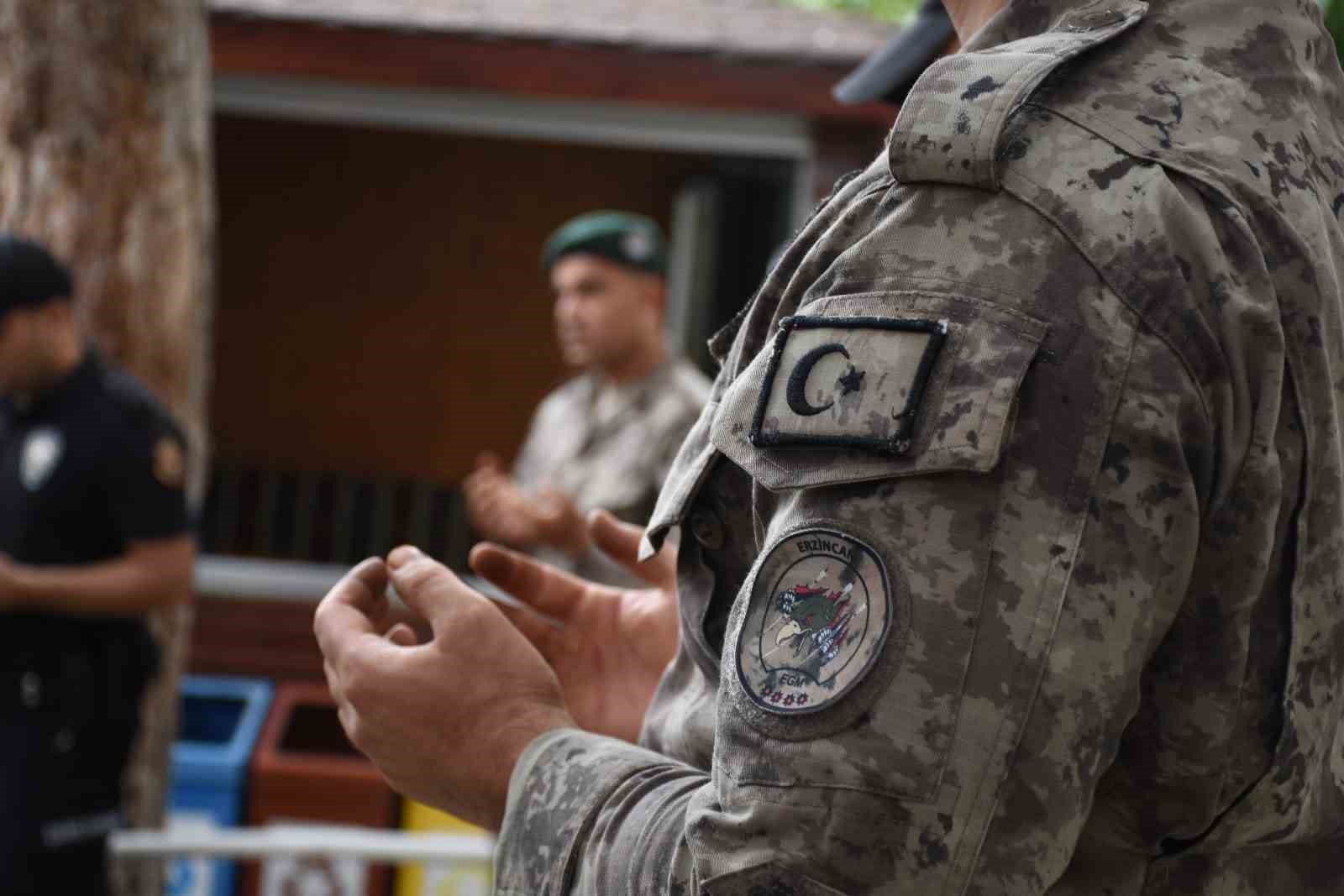 Şehitler için Kur’an-ı Kerim okundu