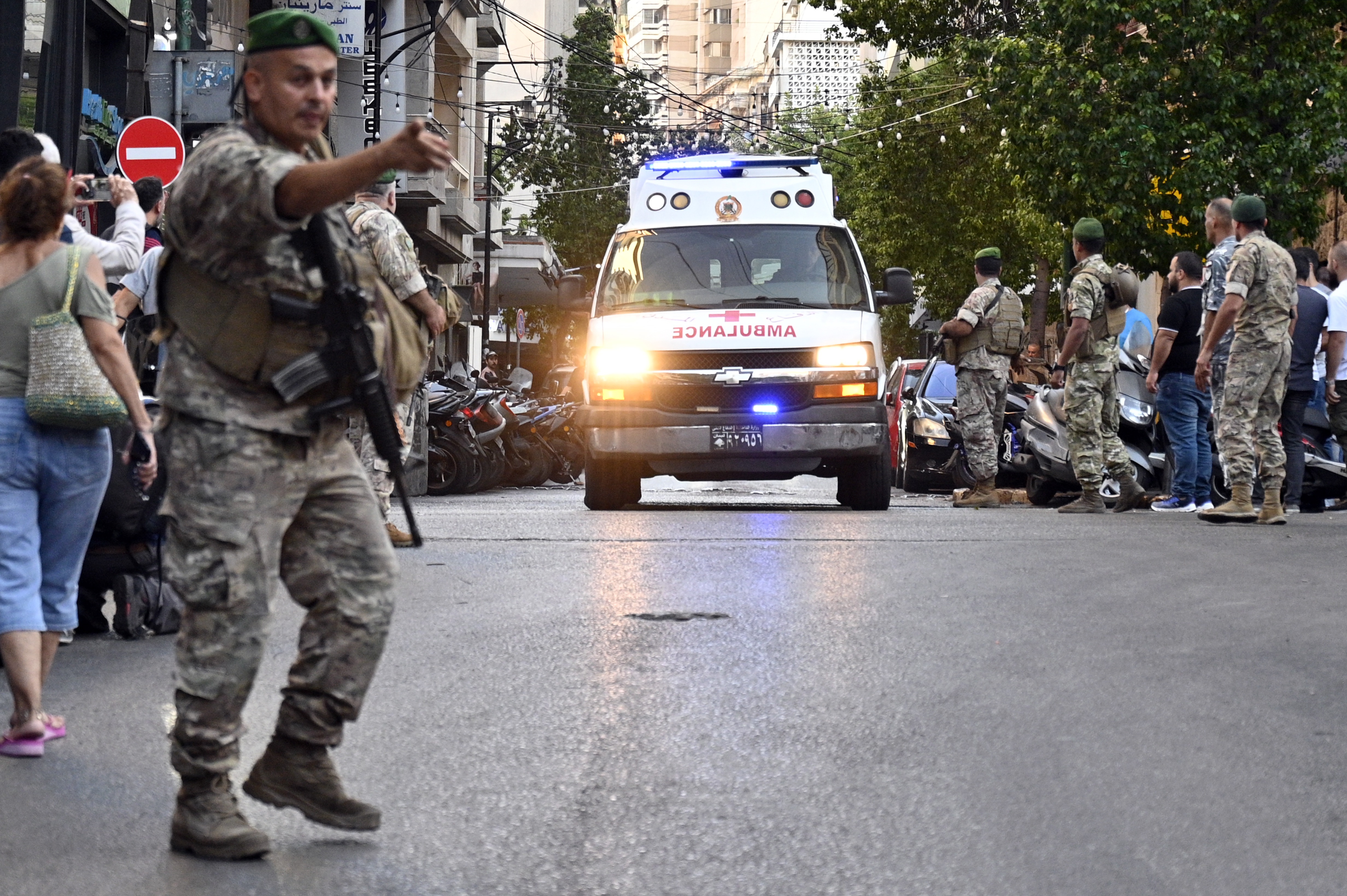 Lübnan'da çağrı cihazlarına yönelik saldırıda 8 kişi öldü, 2 bin 750 kişi yaralandı