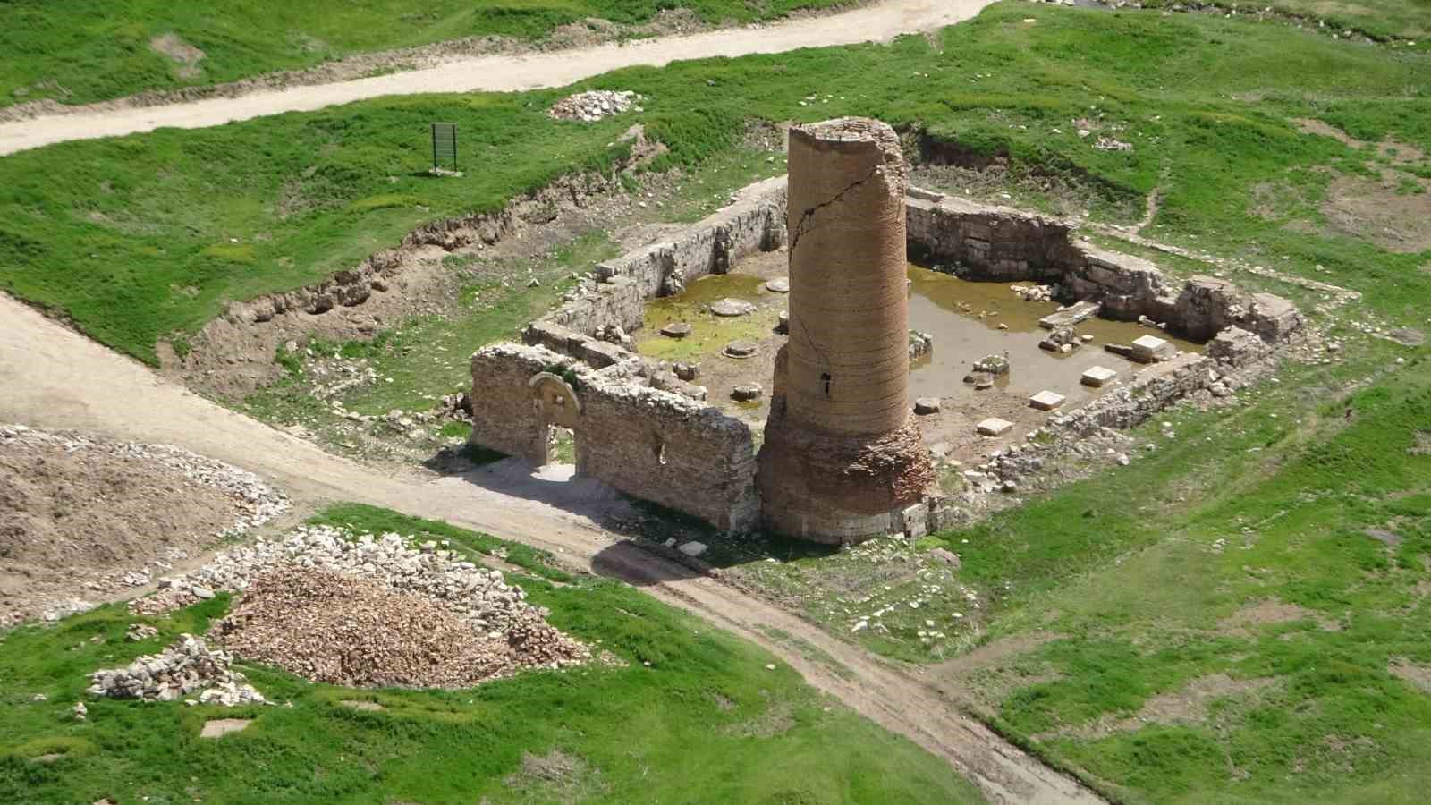 750 yıllık Van Ulu Cami aslına uygun restore edilecek