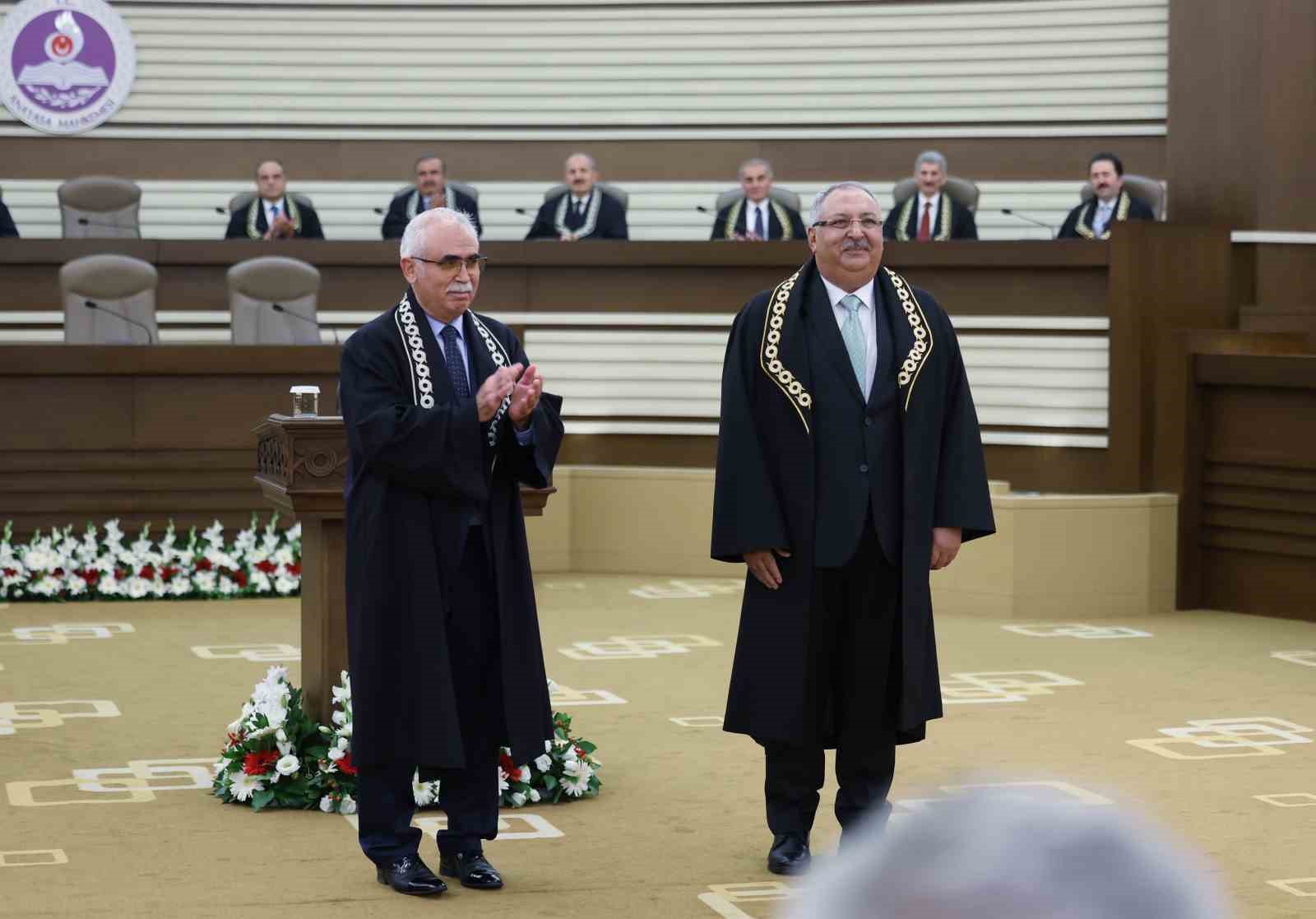 Cumhurbaşkanı Erdoğan, AYM’deki yemin törenine katıldı