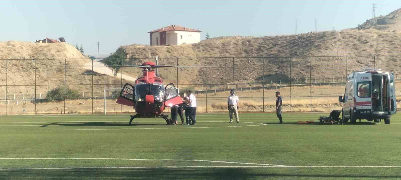 Ambulans helikopter kalp krizi geçiren hasta için havalandı