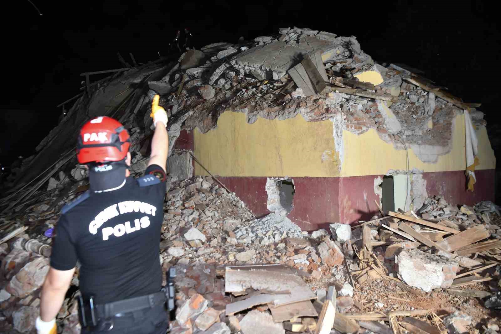 Depreme hazırlanan Tunceli’de gerçeğini aratmayan tatbikat