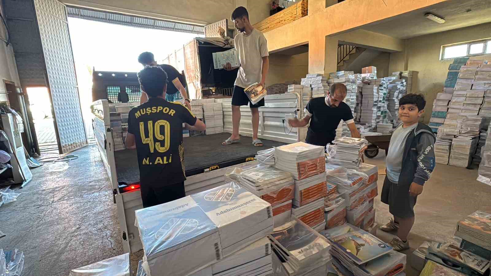 Muş’ta 105 bin 900 öğrenciye ücretsiz ders kitabı dağıtılıyor