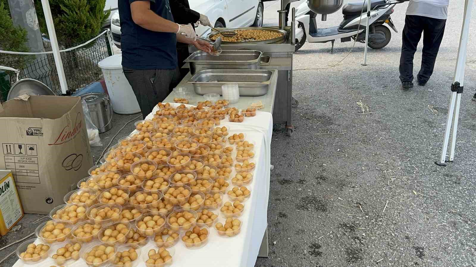 Narin Güran adına lokma dağıtıldı