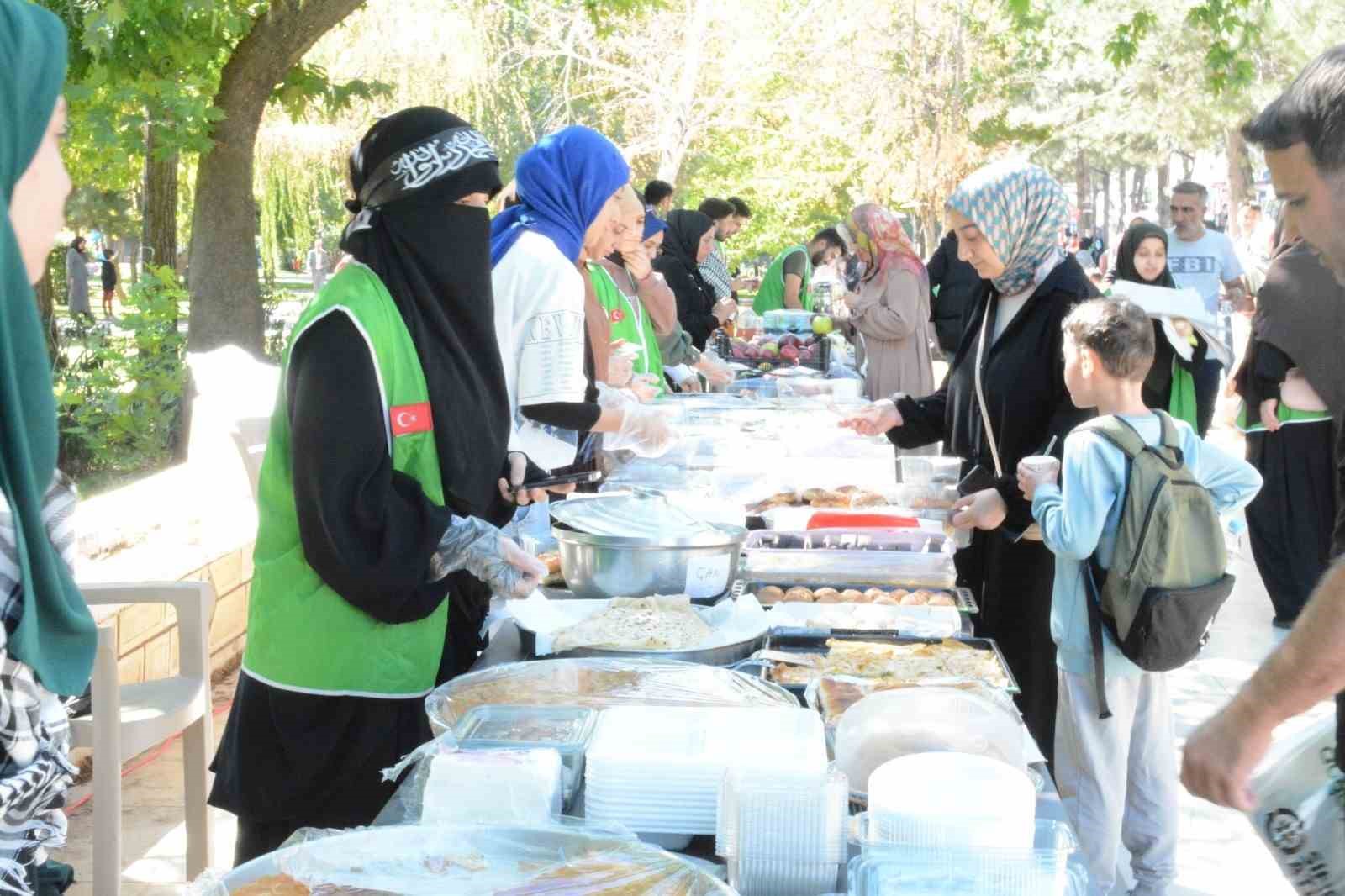 Bingöllü çocuklar Filistinli çocuklar için çizdi