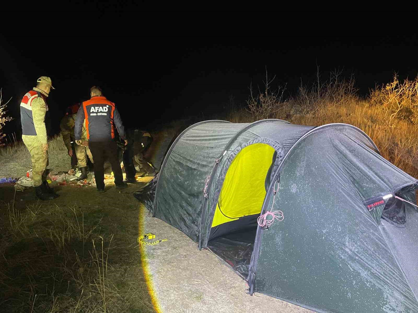 Nemrut Kalderası’nda kamp yapan İngiliz turist ayı saldırısına uğradı