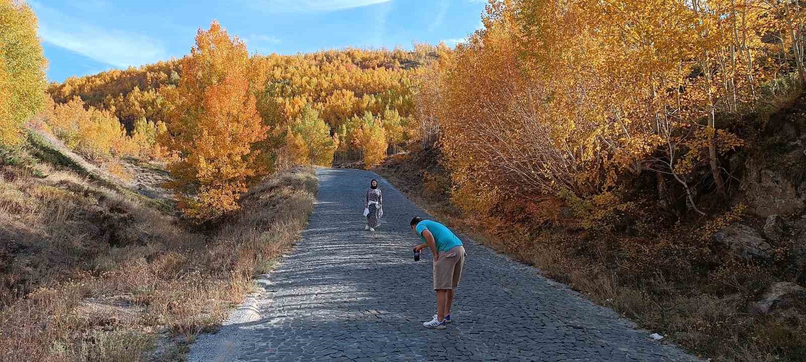 Nemrut Kalderası’nda sonbahar güzelliği