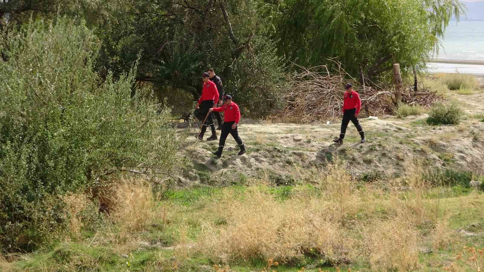 Van’da kayıp öğrenci Rojin için geniş kapsamlı arama: Ekipler her yerde iz sürüyor