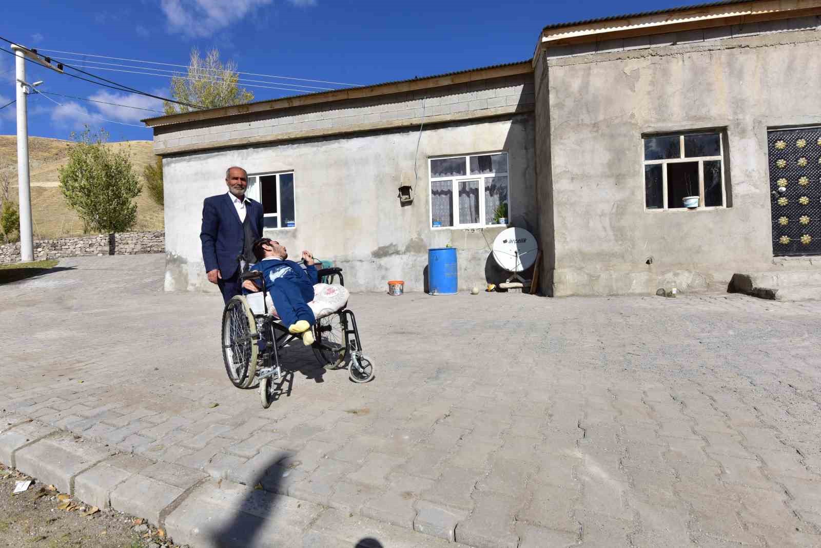 Ahlat Kaymakamlığı’ndan köylerde engellilerin hayatını kolaylaştıran yatırım