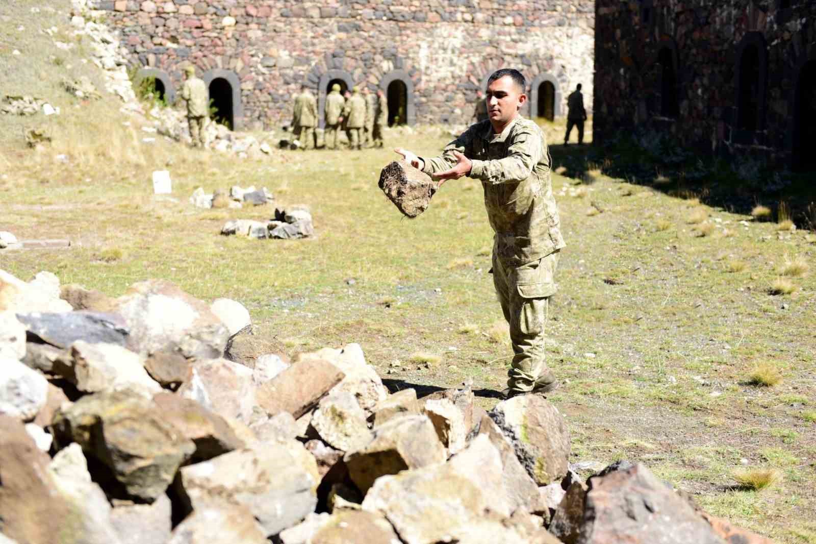 Mehmetçik 147 yıl sonra bir kez daha tabyalarda