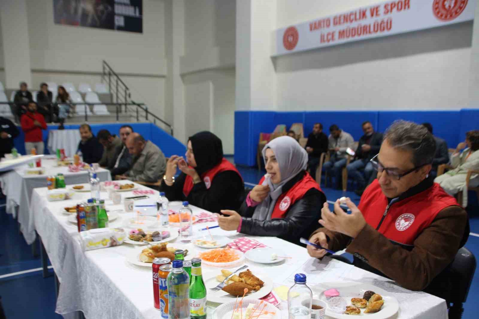 Varto’da ‘En İyi Peynir Yarışması’ ve ‘Tarımsal Ürün Sergisi’’ düzenlendi