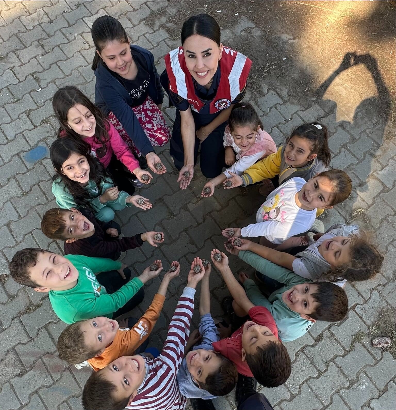 Köşk’te öğrencilere ağaç sevgisi aşılandı