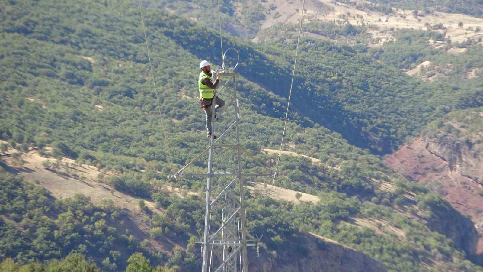 Çatak’ta kesintisiz enerji için alternatif hat kuruldu