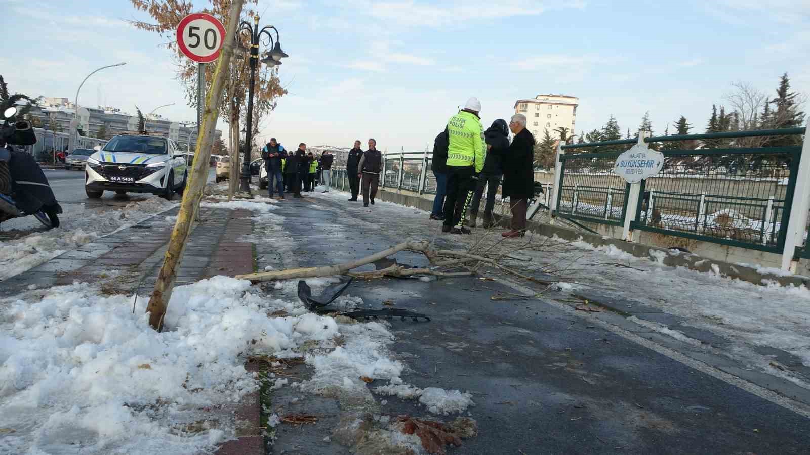 Sulama kanalına düşen Opel marka otomobilin sürücüsü yaralandı