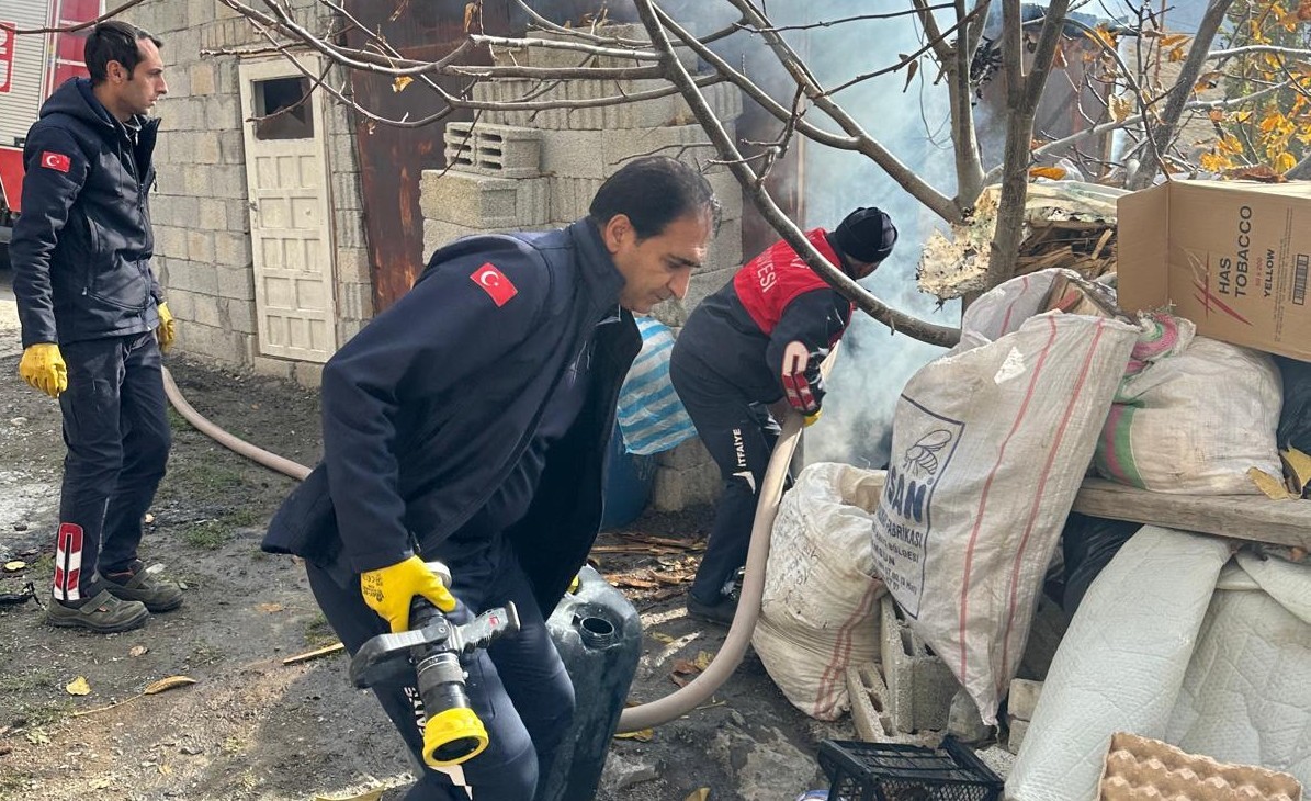 Hakkari’de tandır evi yangını