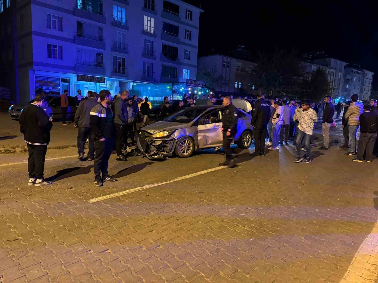 Bingöl’de trafik kazası: 2 yaralı