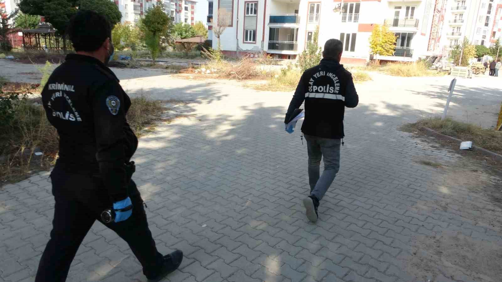 Malatya’da hasarlı binada el bombası ile çok sayıda mermi bulundu