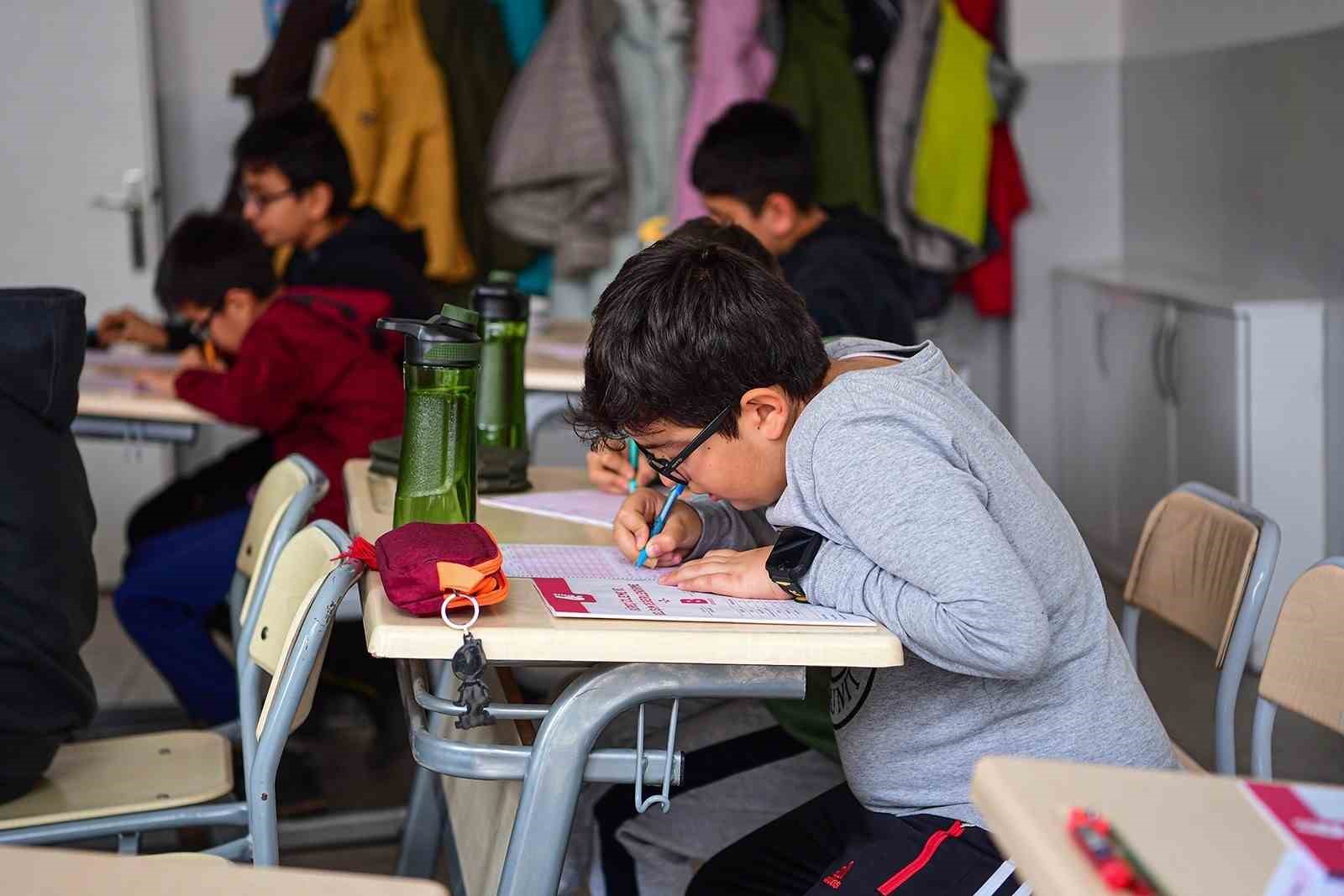 Malatya’da öğrencilere ödüllü deneme sınavı