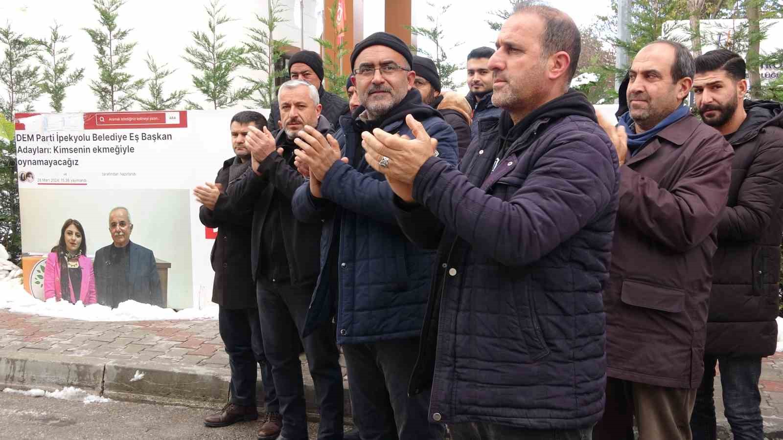 Van’da işten çıkarılanlar soğuk havada eylem yapıyor