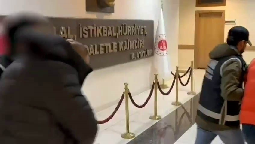 İstanbul Havalimanı’nda kaçak altın operasyonu: 16 kilo altına el konuldu