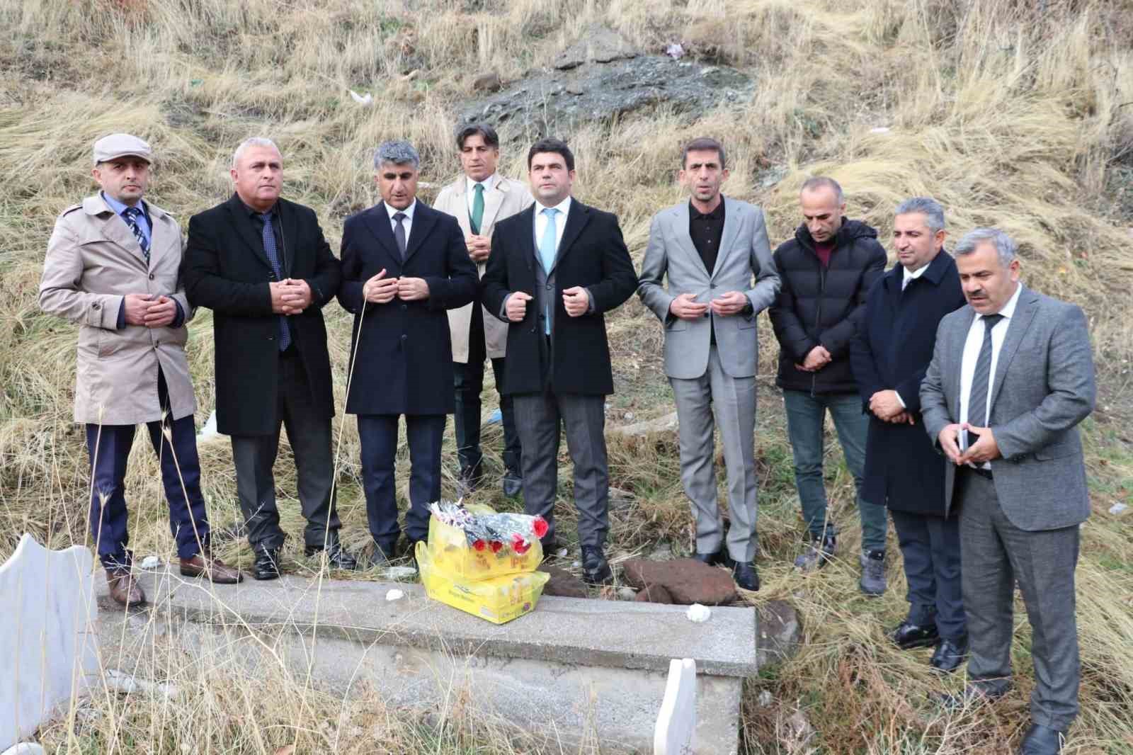 Hakkari’de vefat eden öğretmenler unutulmadı