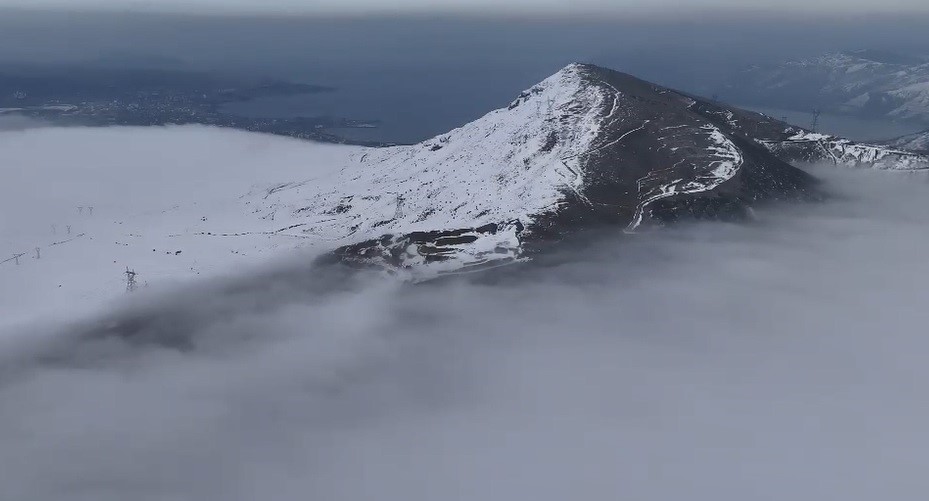 Bitlis’te sislerin kapladığı muhteşem manzara