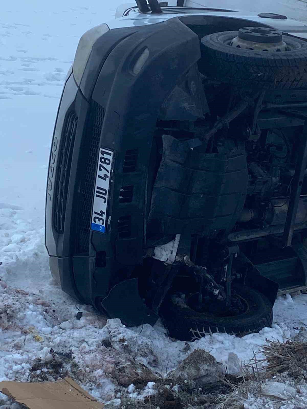 Bitlis’te zincirleme trafik kazası: 31 yaralı