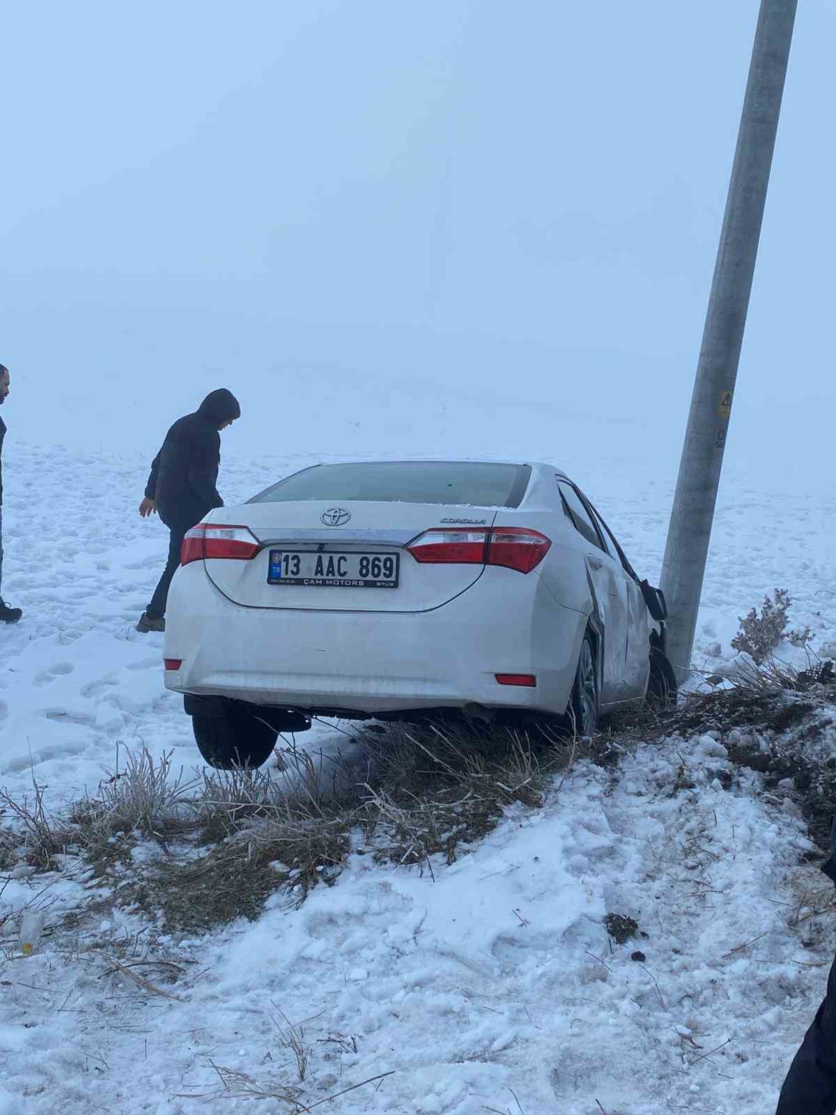 Bitlis’te zincirleme trafik kazası: 31 yaralı