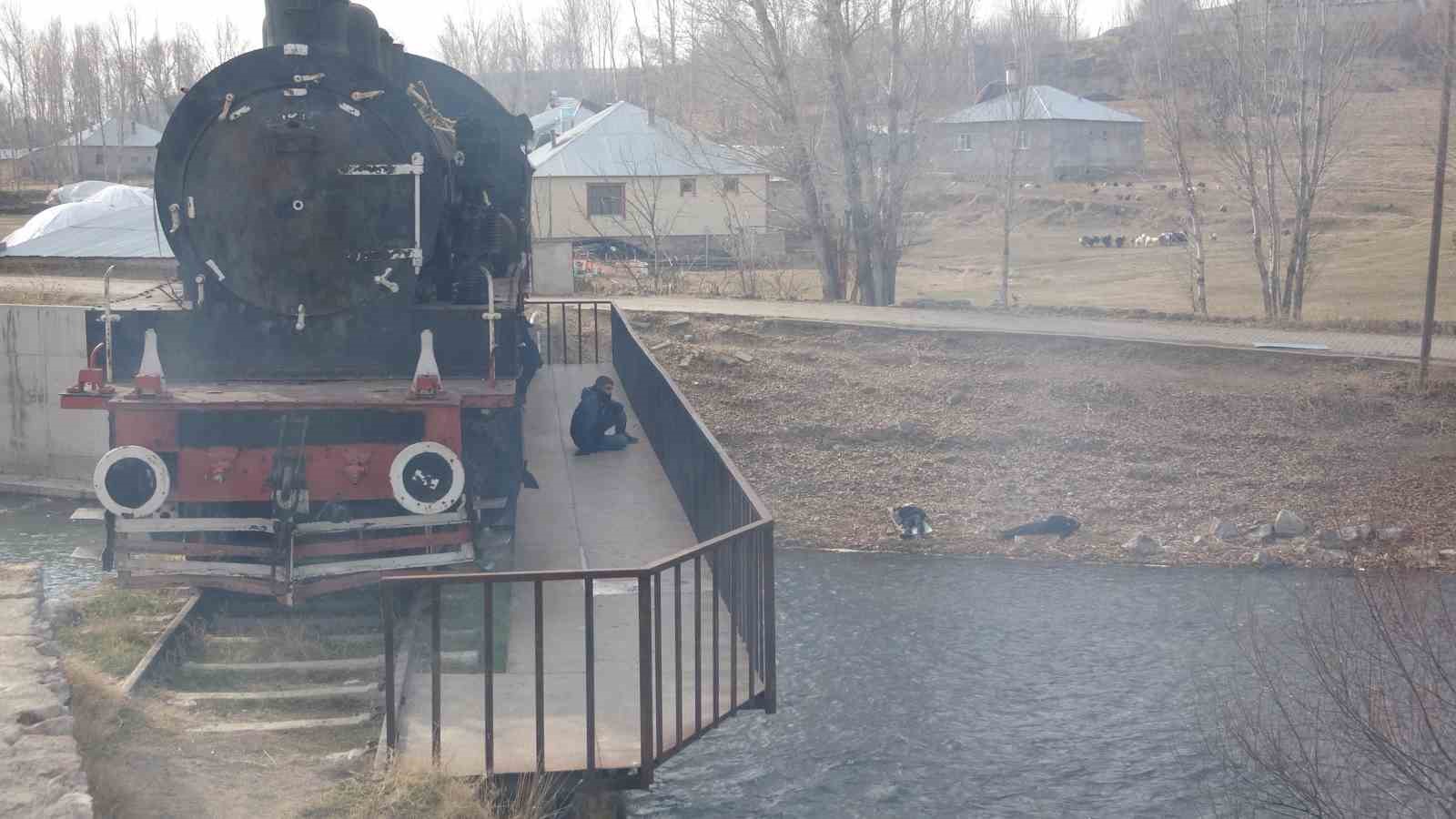 Van’da tren ve trafik kazası tatbikatları nefes kesti