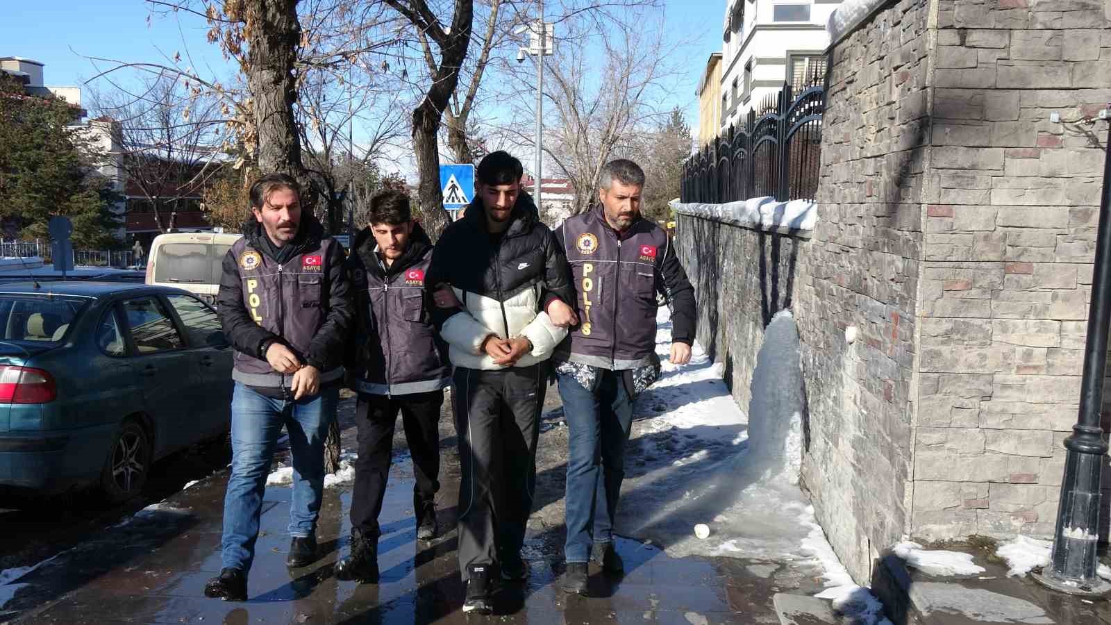 Erzurum’da çay ocağına silahlı saldırı