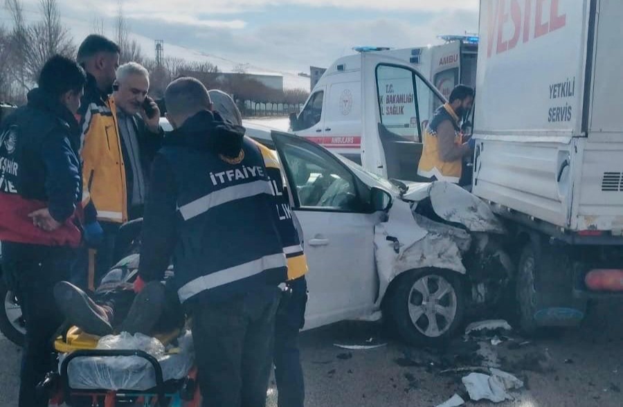 Van’da trafik kazası: 2 yaralı