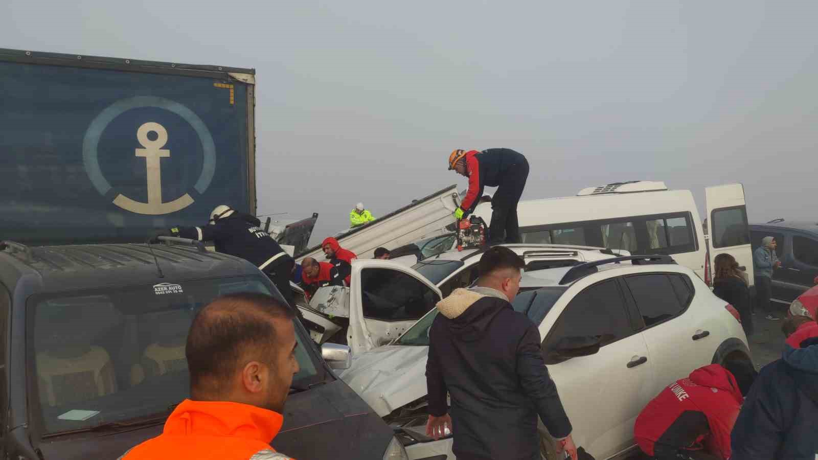 Van’da bir zincirleme trafik kazası daha meydana geldi