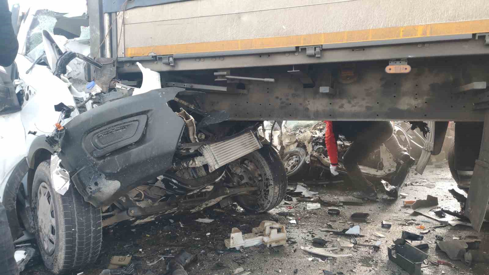 Van’da bir zincirleme trafik kazası daha meydana geldi